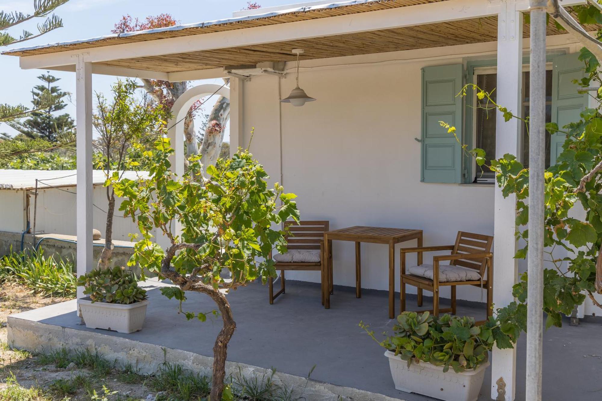 Lina And Babis' Home Adámasz Kültér fotó
